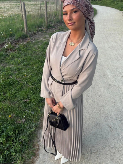 Robe blazer taupe longue plissée Maison Paris