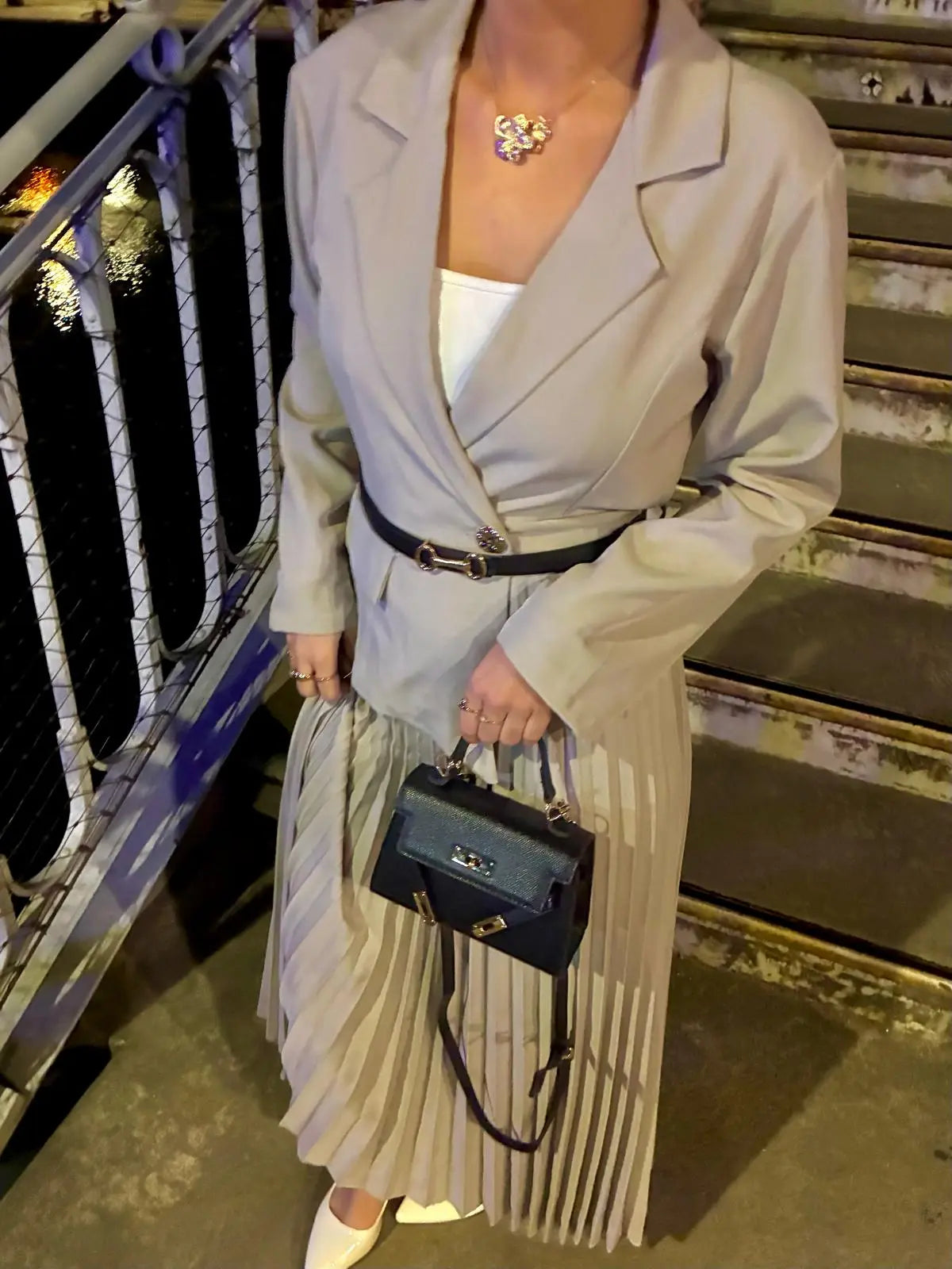 Robe blazer taupe longue plissée Maison Paris